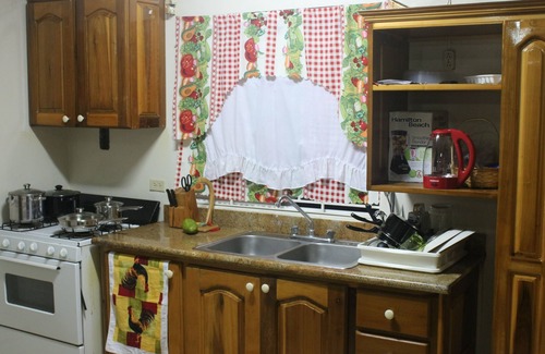 Molynes Gardens Apartment | Newly Renovated! Furnished 1 Bdrm Apt, Gated Community Red Hills Area