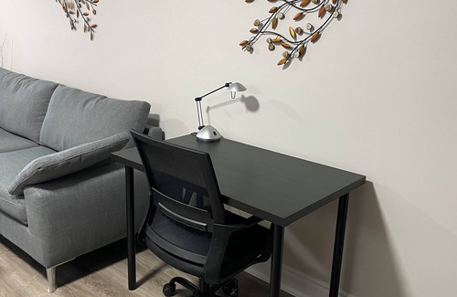 Mississauga Valleys Apartment | Newly Renovated Ground Floor One Bedroom Apartment