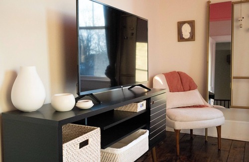 Mount Vernon House | Newly renovated historic home