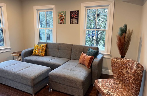 West End Apartment | Newly renovated historical property -West End