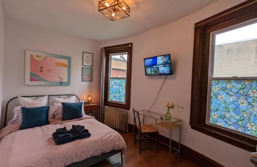 Philadelphia House | NEWLY RENOVATED - Historic Rowhome West Philadelphia