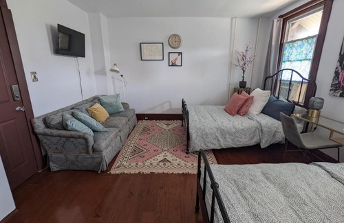Philadelphia House | NEWLY RENOVATED - Historic Rowhome West Philadelphia