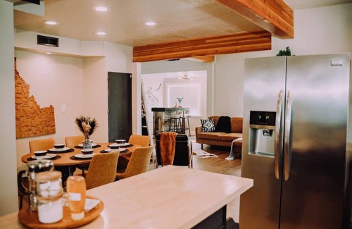 Salmon House | Newly renovated historical house. Walking distance to all of downtown!