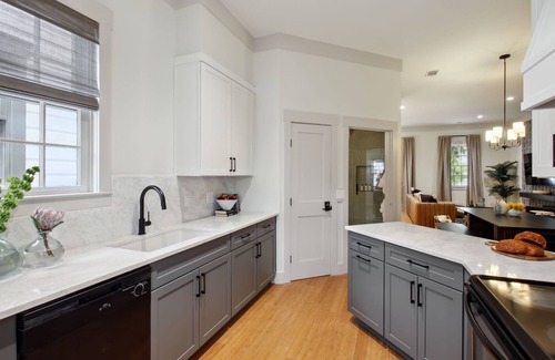 Old West Broad Neighborhood Condo | Newly Renovated Home | Free Parking
