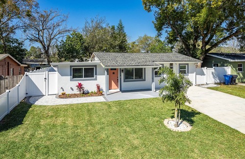 Bearss Plaza House | Newly renovated home in Tampa short distance from amazing entertainment and food