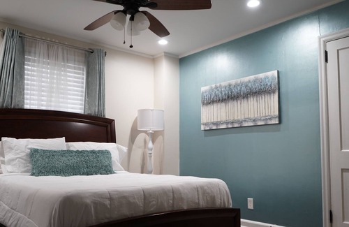 Jefferson Park House | Newly Renovated Home