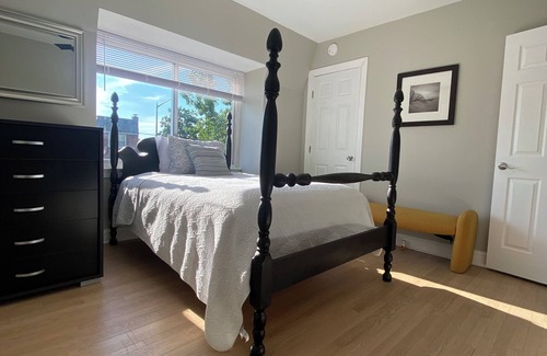 Northeast Bed & Breakfast | Newly renovated home In the heart of Washington, DC with easy and FREE parking!