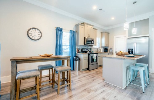 Pittsburgh House | Newly Renovated Home with Private Yard, Desk, WiFi, Near Downtown!