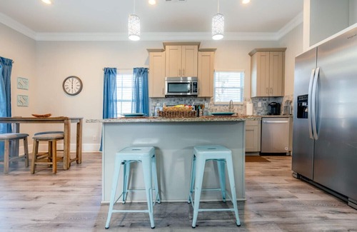 Pittsburgh House | Newly Renovated Home with Private Yard, Desk, WiFi, Near Downtown!