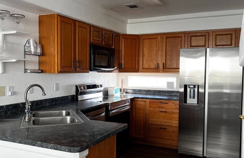 Green Valley Ranch House | Newly Renovated House near DIA