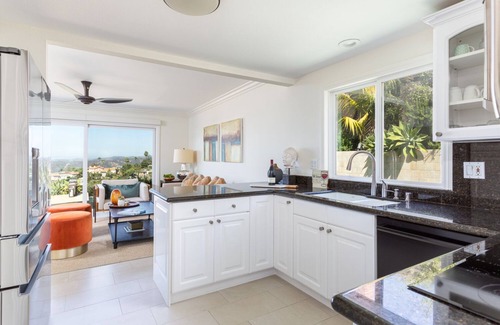 Top of the World House | Newly Renovated Laguna Beach Contemporary Home with Epic ocean views