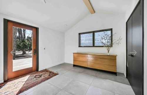 Clearwater Beach House | Newly renovated light filled Springs home, walking distance to bay beach