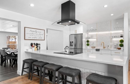 Alta Vista Area House | Newly Renovated Mid-Mod Home near Olde Town Arvada