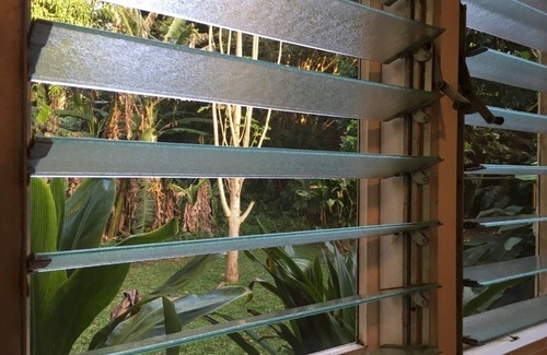 Kapaau House | Newly renovated piece of paradise. Experience Old Hawaii at its best.