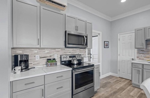 Craven County House | Newly Renovated, private beach, Oasis.