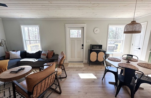 Dahlonega House | Newly renovated Ridgeway Stay - Less than 10 mins to downtown Dahlonega!