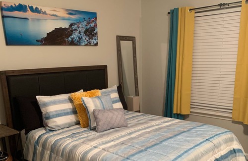 Riverdale Apartment | Newly Renovated Sapphire "Suite" Dream 2 Bedrm Studio