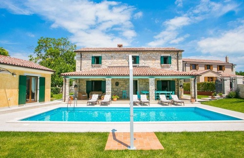 Radetici Cottage | Newly renovated stone villa with pool and large property ideal for 10 people
