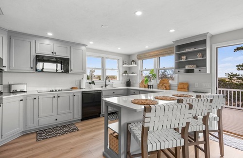 East Sandwich House | Newly renovated oceanfront steps from Spring Hill Beach