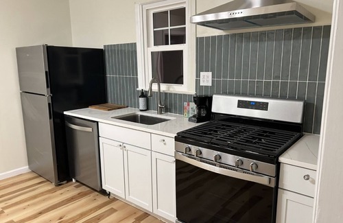 Villas Cottage | Newly renovated cottage less than two blocks from the beach