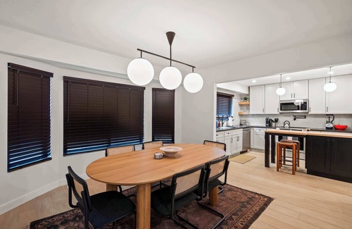 Rochester Hills House | Newly Renovated 5BR/2.5BA w/Jacuzzi!
