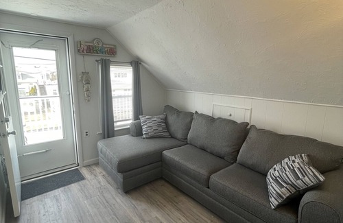Lower Township Apartment | Newly Renovated Apartment, 2.5 blocks from beach, WiFi, Central Air