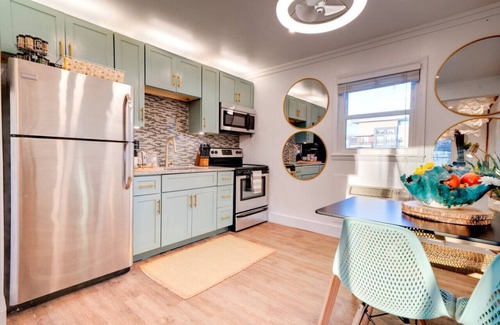 Woodland in Waverly Condo | NEWLY RENOVATED! Vibrant Exciting Nash Condo+ Pool