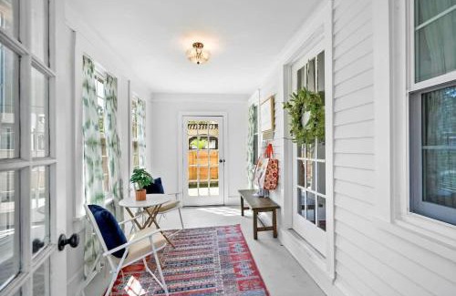 St. Augustine House | Newly Renovated Whimsical Cottage 2 Beds Hot Tub Dog Friendly