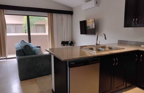 El Ocotal Condo | Newly Updated 2-bedroom condo in charming Playa Ocotal with AC, WiFi, 2 King bed