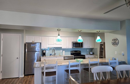 Indian Beach Condo | Newly Updated Condo in Indian Beach with Ocean Views!