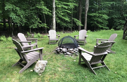 Gouldsboro Ski Chalet | Newly updated, great for families up to 12 & pets; read our reviews!