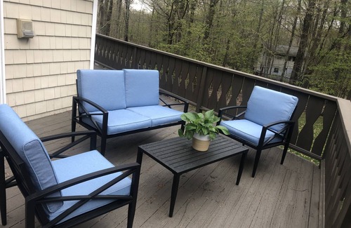 Gouldsboro Ski Chalet | Newly updated, great for families up to 12 & pets; read our reviews!