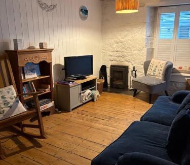 Newlyn House | Newlyn Harbour Cottage