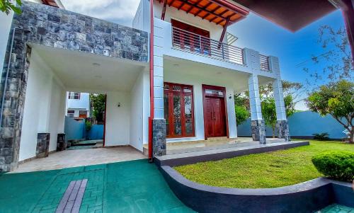 Seeduwa - Katunayake Villa | Newolivevilla