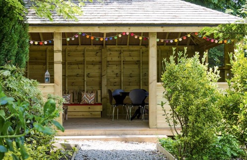 Barnstaple Villa | Newport Manor - Ten Bedroom Villa, Sleeps 31