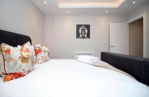 Rumney Apartment | Newport Road (FREE Parking)