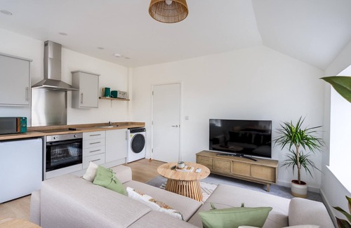 Newport Apartment | Newport Ship s Nook Cozy Hideaway