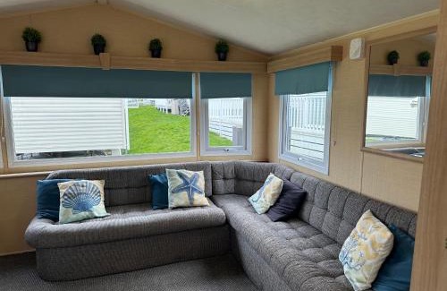 Newquay Resort | Newquay Bay Porth Caravan - 8 Berth