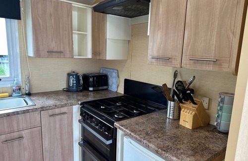 Newquay Apartment | Newquay Bay Porth Caravan - 3 Bed