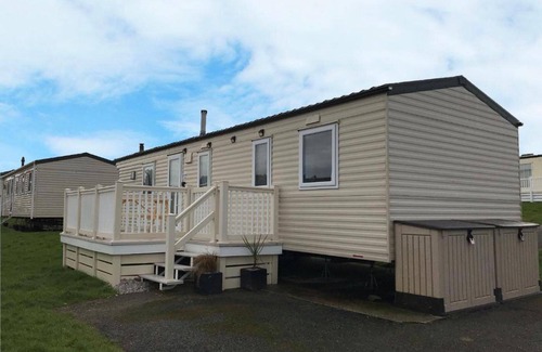 Newquay Apartment | Newquay Bay Porth Caravan - 3 Bed