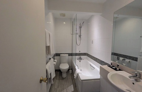 Newton Solney Hotel | Newton Country Hotel Burton Upon Trent
