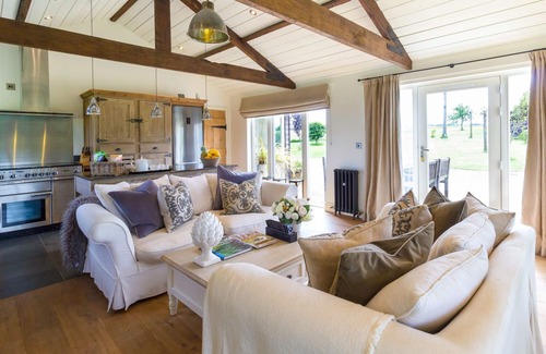 South Charlton Cottage | NEWTON RETREAT, family friendly, luxury holiday cottage in Embleton