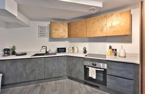 Royal Tunbridge Wells Apartment | Newton's Suite