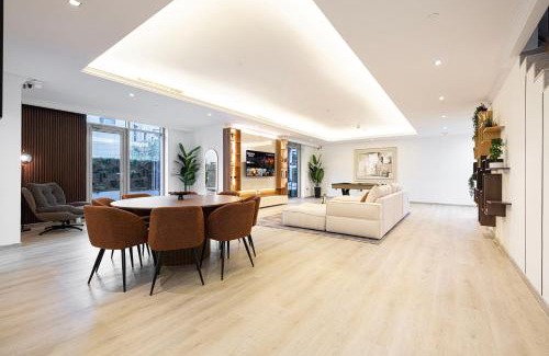 Downtown Dubai House | Next'Living - Luxury Private Room in a CoLiving Villa