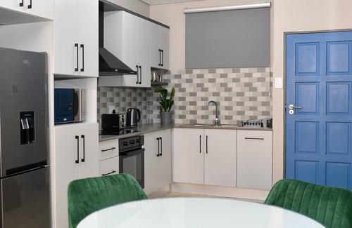 Menlo Park Apartment | Next To Apartment Hotel