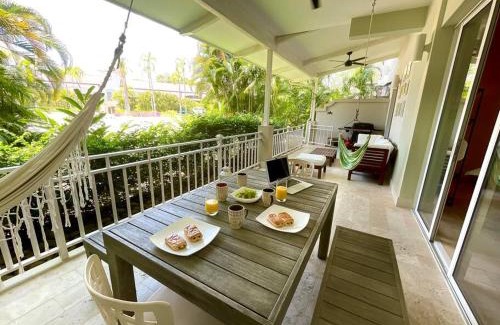 Playa Blanca Apartment | Next to Puntarena Beach Club! - Amazing Balcony - Sleeps 6