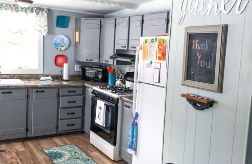 Bessemer House | Next to snowmobile/atv trail 2! Near ski hills, X-C skiing, Lake Superior, falls