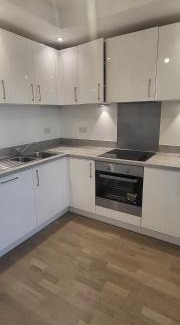 Norwood Green House | Next to Southall Station - Brand new Apartment Room