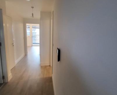 Norwood Green House | Next to Southall Station - Brand new Apartment Room