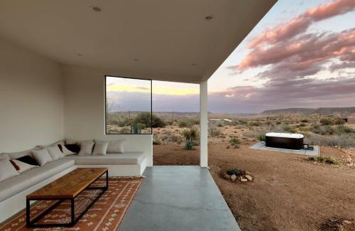 Pioneertown House | Nexus By The Cohost Company